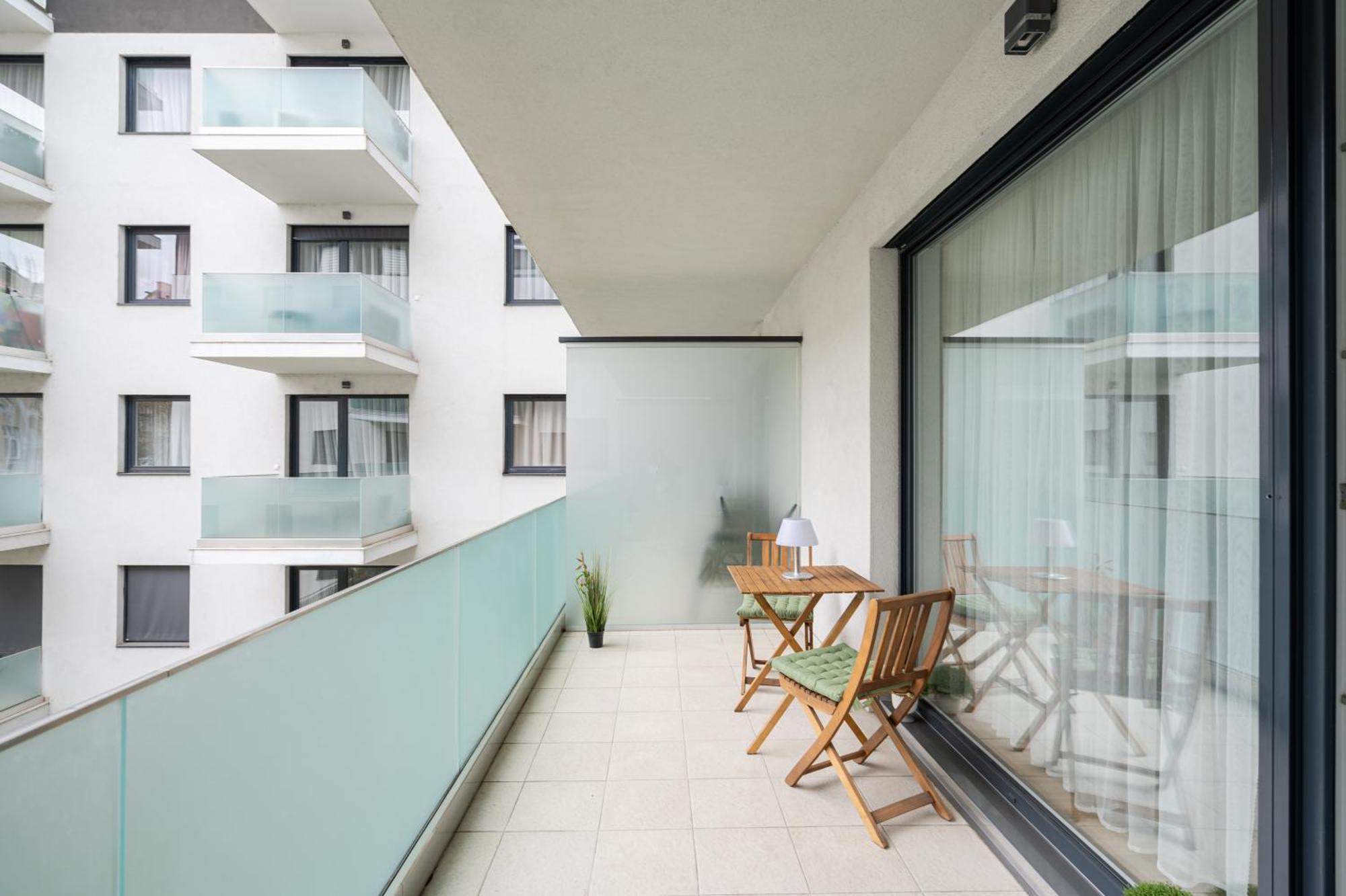 Blooming Budapest Apartment With Free Underground Parking Ngoại thất bức ảnh